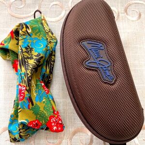 Maui Jim Leia MJ708-02 Women’s Polarized Sunglasses in Black/Blue